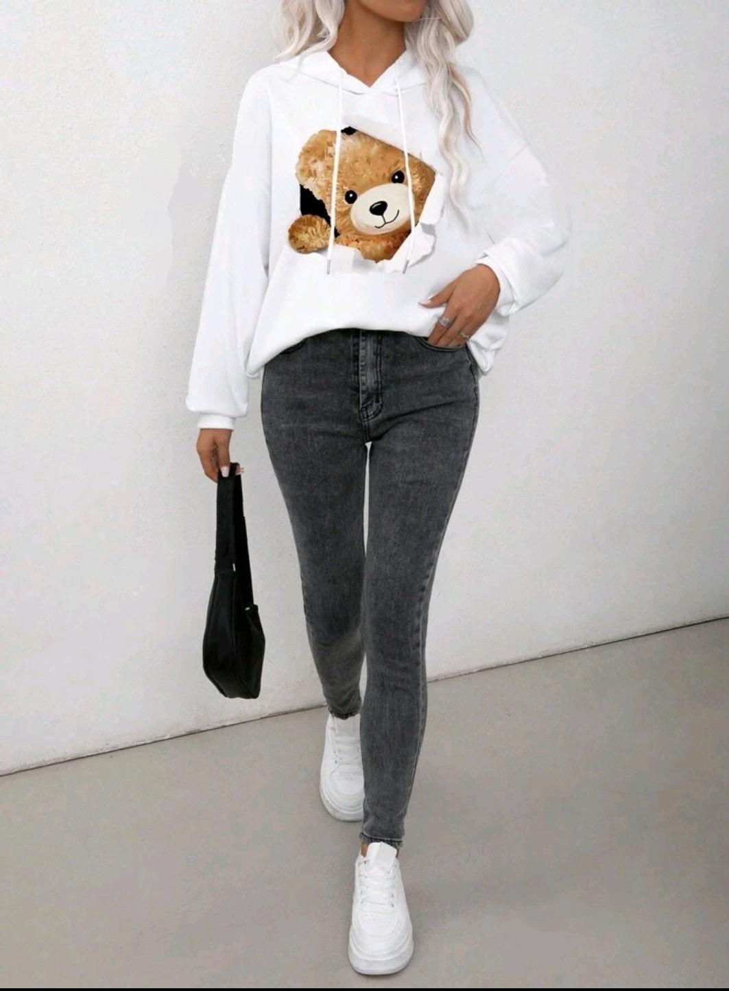 Худи женское Bear с капюшоном оверсайз Белый (27263974) - фото 3 Худи женское Bear с капюшоном оверсайз Белый (27263974) - фото 3