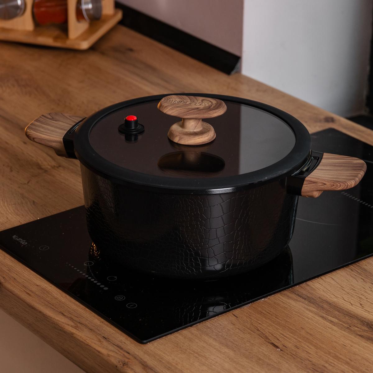 Кастрюля MGC алюминиевая с антипригарным покрытием 4 л Черный (HP-4-454B)