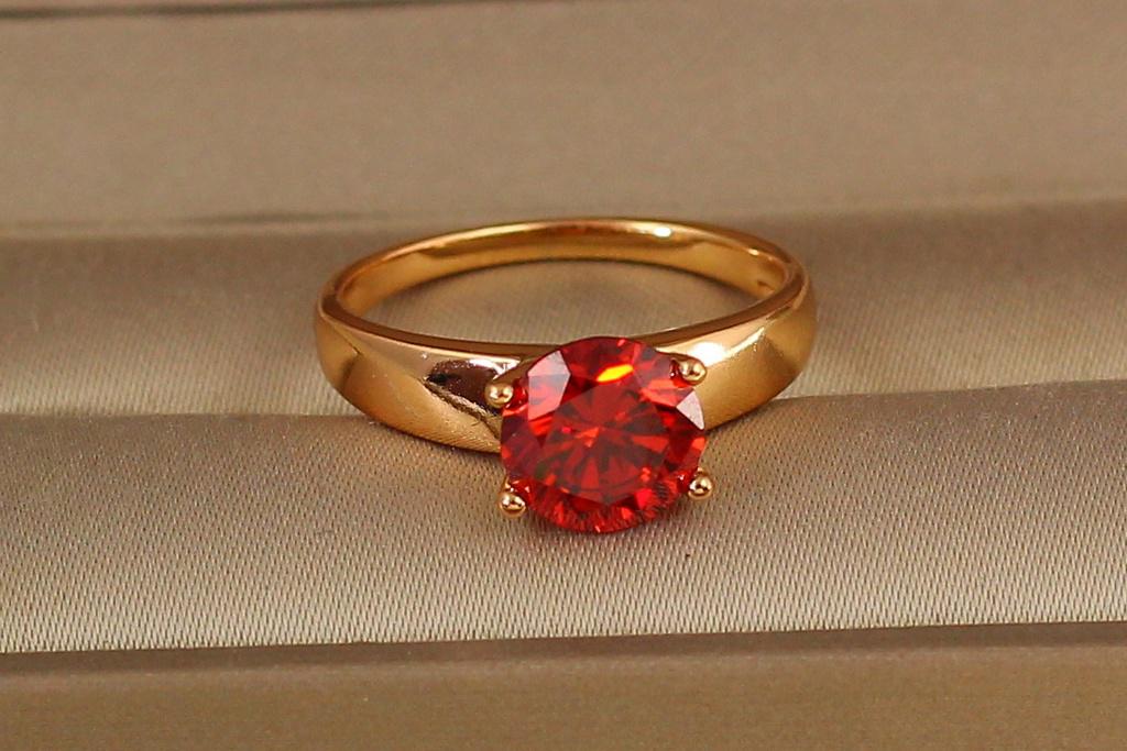 Кольцо Xuping Jewelry широкое гладкое с красным камнем 7 мм р. 17 Золотистый (1501406963)