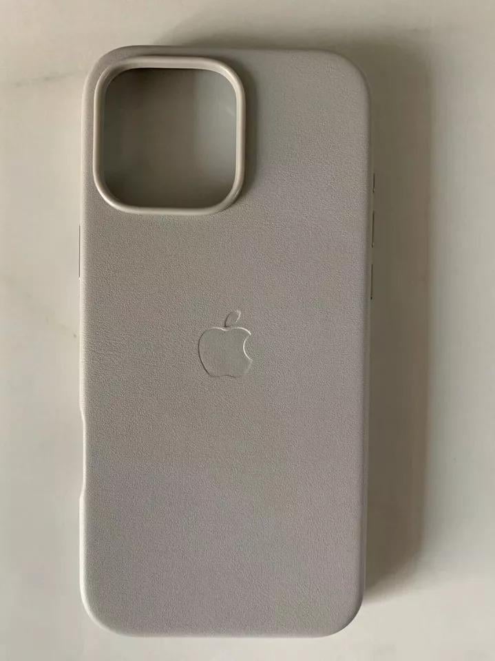 Чехол для телефона iPhone 16 Plus Leather Case With Magsafe Серый (80316-plus) Чехол для телефона iPhone 16 Plus Leather Case With Magsafe Серый (80316-plus)