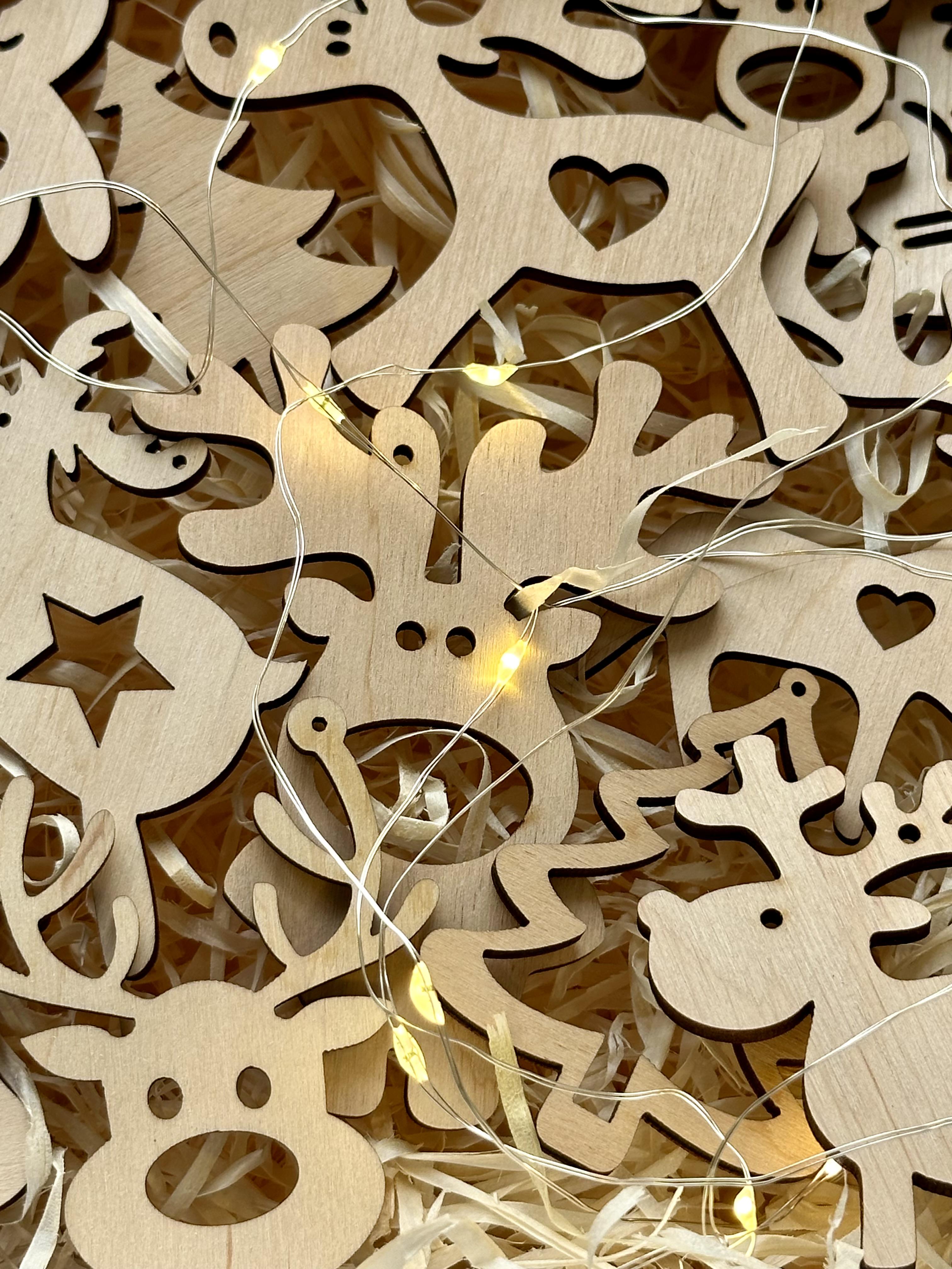 Набір з іграшками дерев'яними новорічними 12 шт. - фото 2