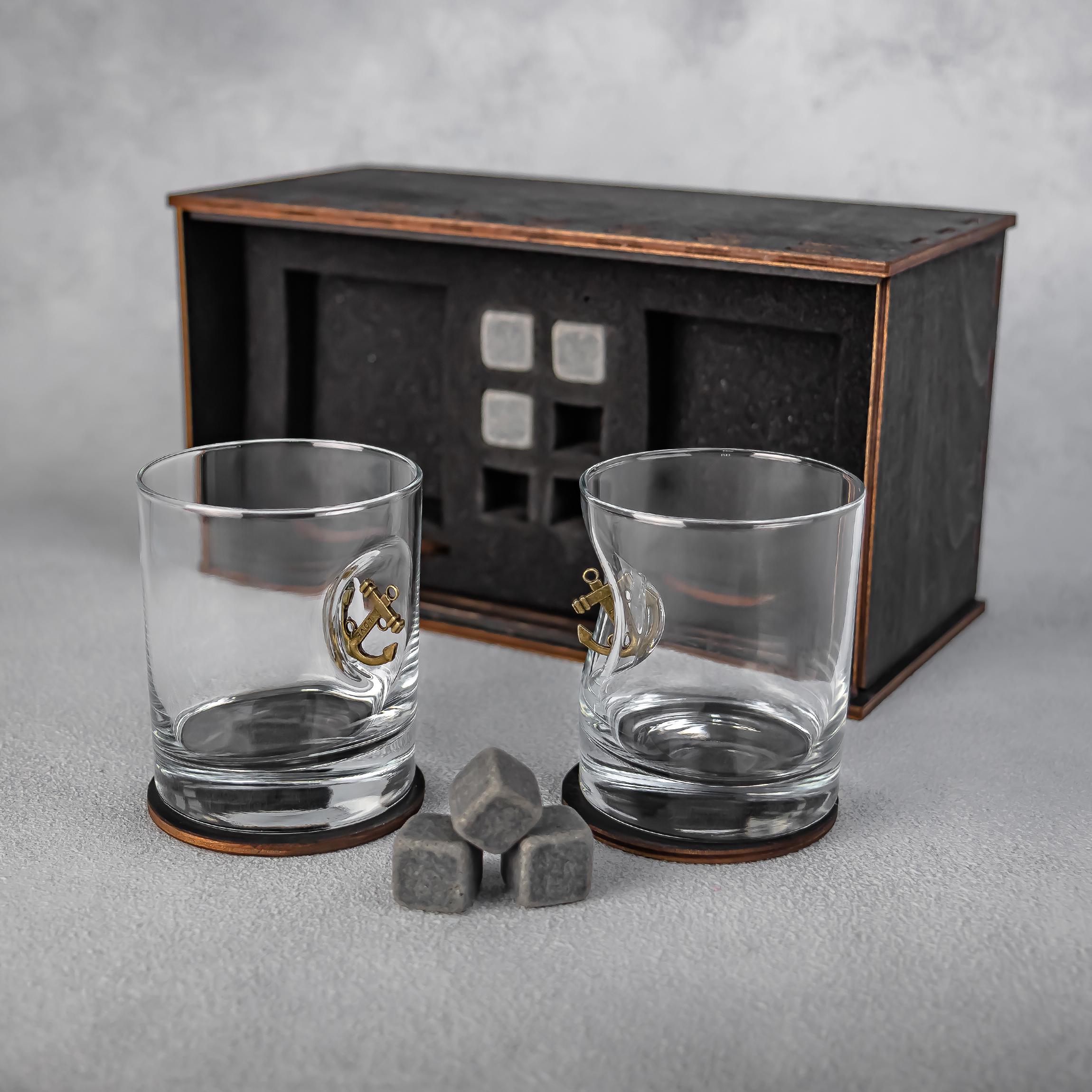 Набор на 2 стакана с якорями (24919609)