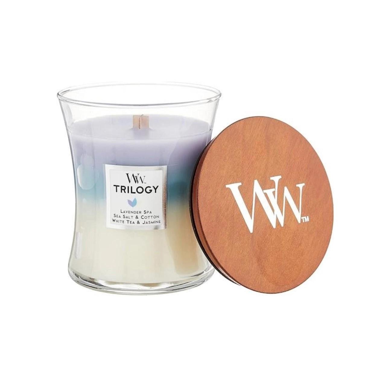 Ароматическая свеча Woodwick Medium Trilogy Calming Retreat с трехслойным ароматом (92965E)