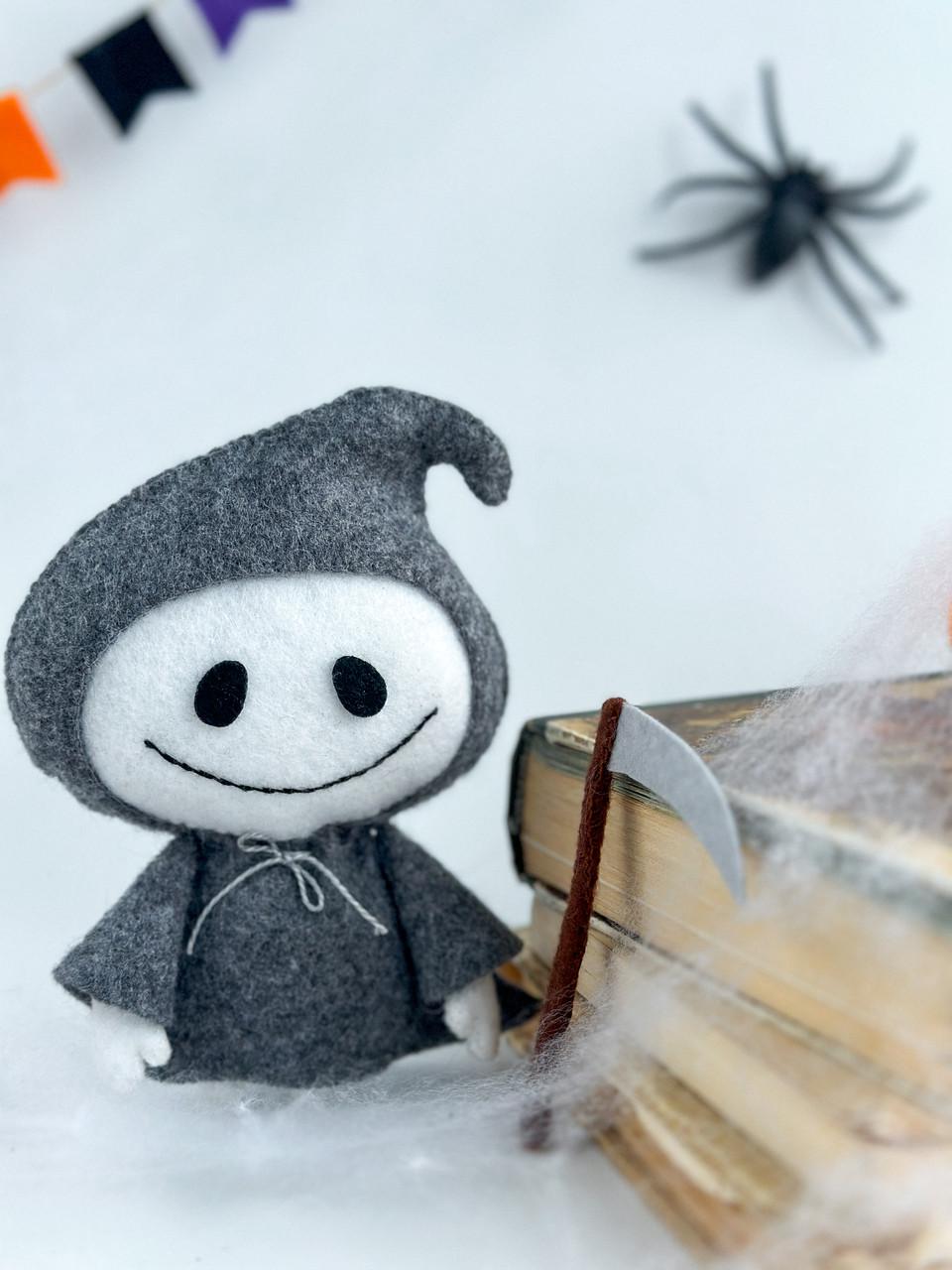 Игрушка фетровая Жнец с косой (29528495) - фото 3 Игрушка фетровая Жнец с косой (29528495) - фото 3