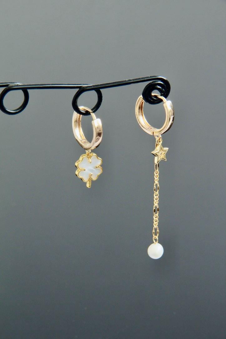 Сережки ланцюжки позолочені з натуральними перлами та перламутром Сельма асиметричні ручна робота (ER-0099)