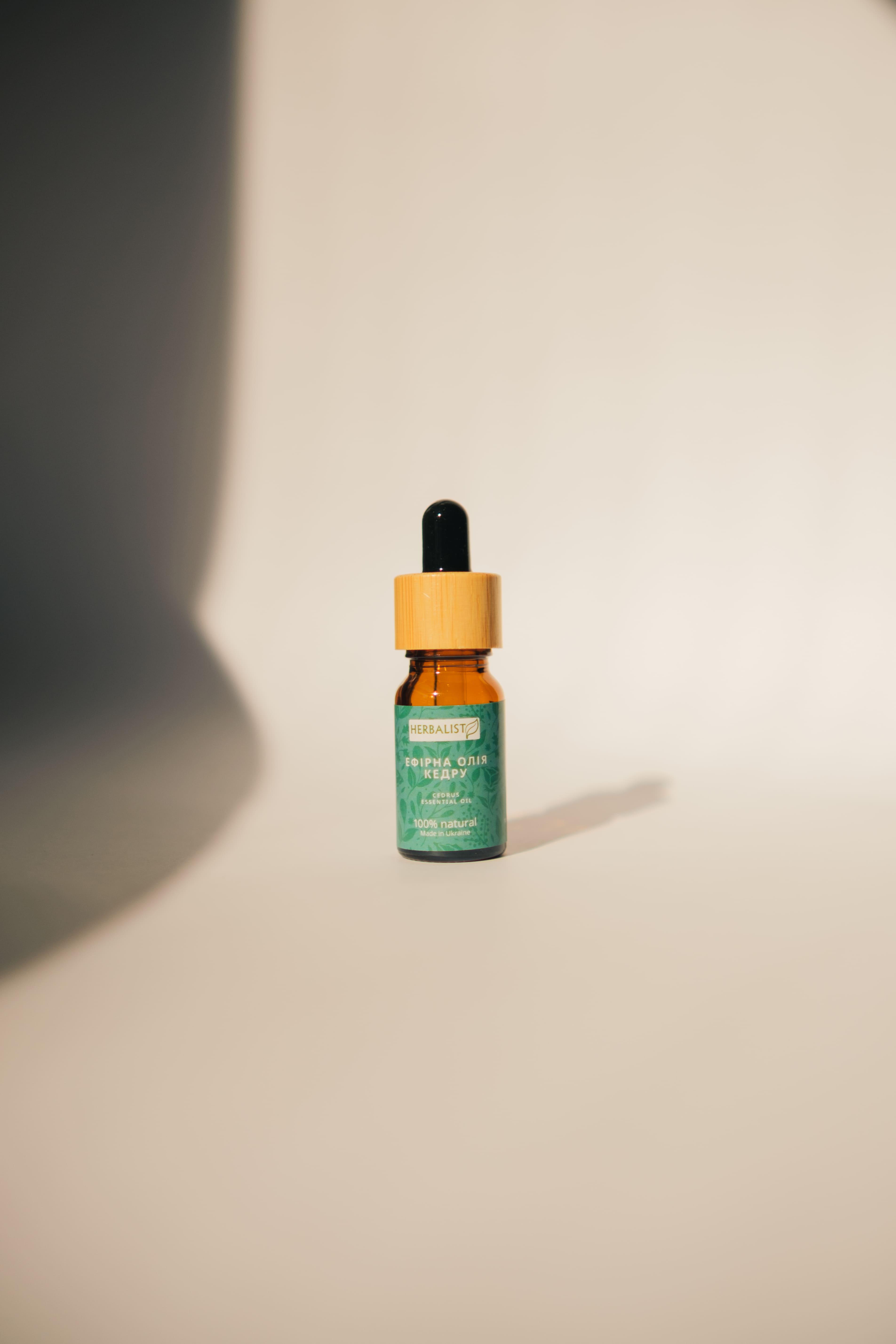 Ефірна олія кедру HERBALIST 100% натуральний концентрат 10 мл (31023021) - фото 1