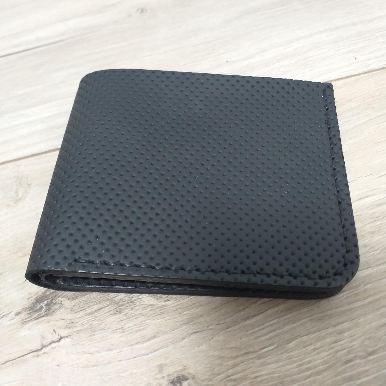 Кошелек мужской с перфорацией из экокожи Черный (KG-12185) Кошелек мужской с перфорацией из экокожи Черный (KG-12185)