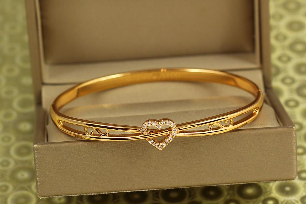 Браслет на руку Xuping Jewelry Сияние сердца 60 мм 17-19 см Золотистый (31216909) Браслет на руку Xuping Jewelry Сияние сердца 60 мм 17-19 см Золотистый (31216909)