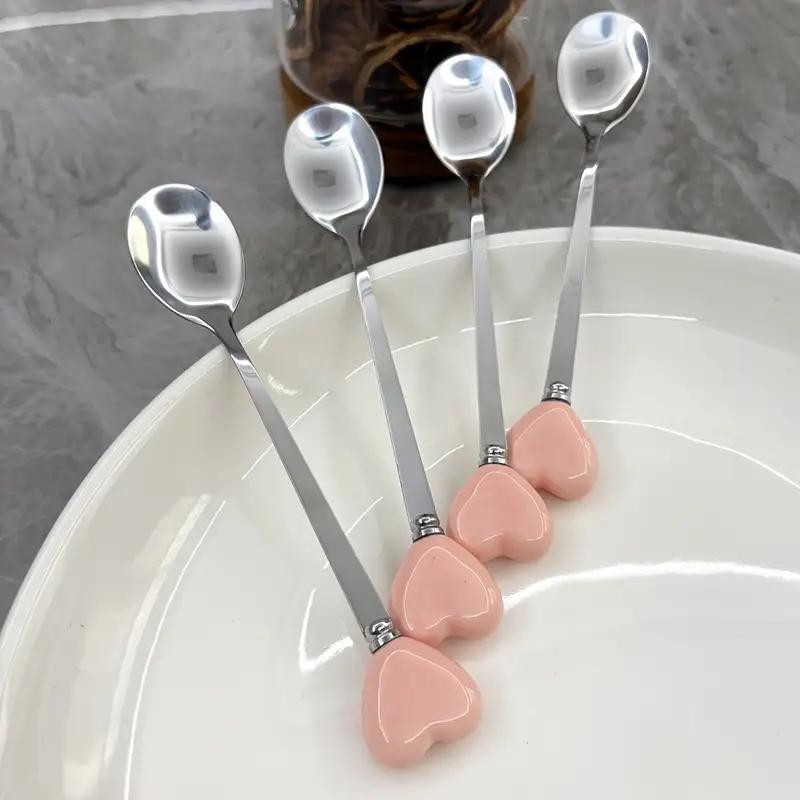 Ложка десертная с сердцем из нержавеющей стали 1 шт. Серебристый с розовым (2690245780) - фото 2 Ложка десертная с сердцем из нержавеющей стали 1 шт. Серебристый с розовым (2690245780) - фото 2