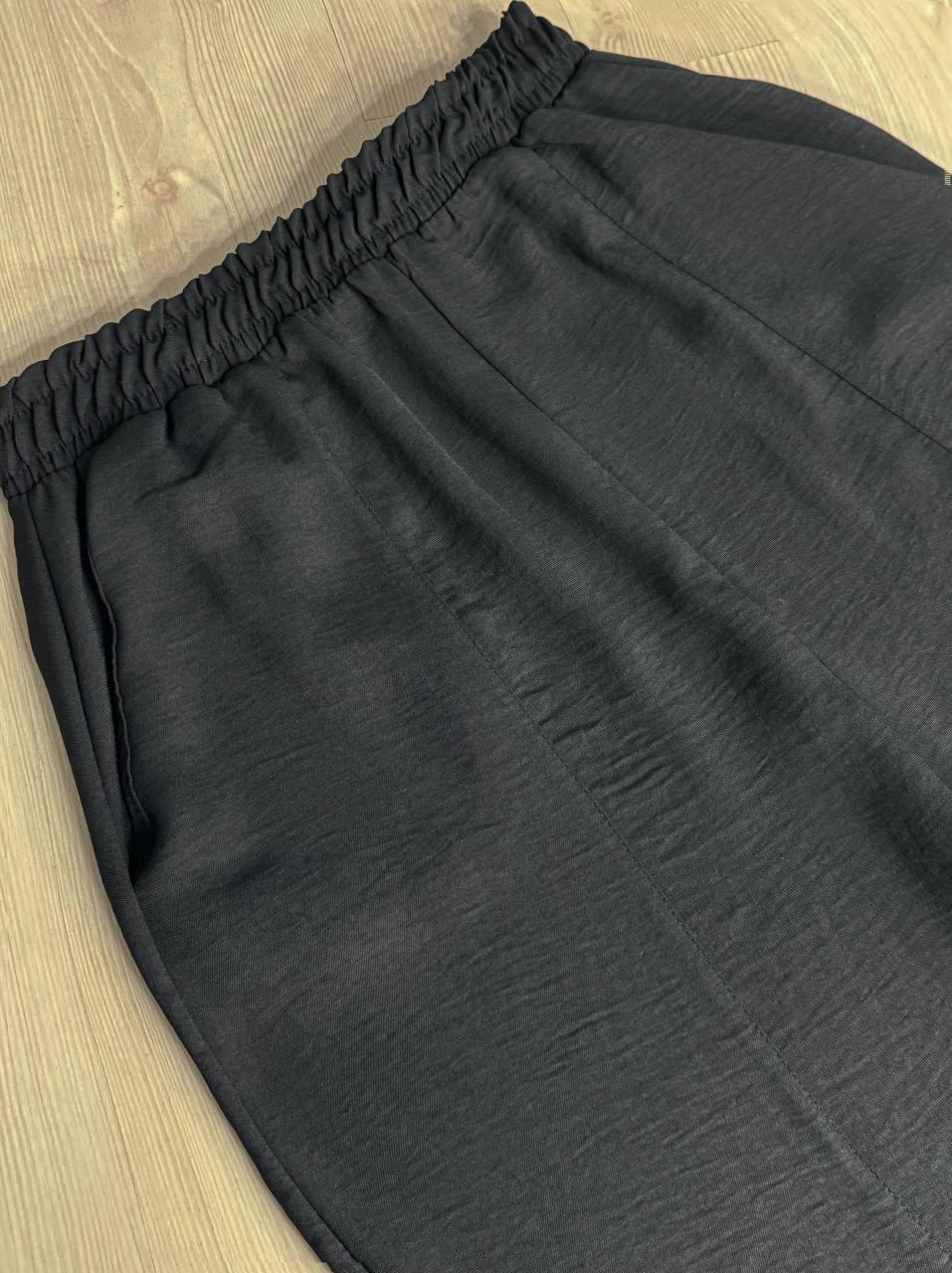 Брюки женские CLEW 0716 MOM с карманами шелковые шов впереди S Черный (2014) - фото 2 Брюки женские CLEW 0716 MOM с карманами шелковые шов впереди S Черный (2014) - фото 2