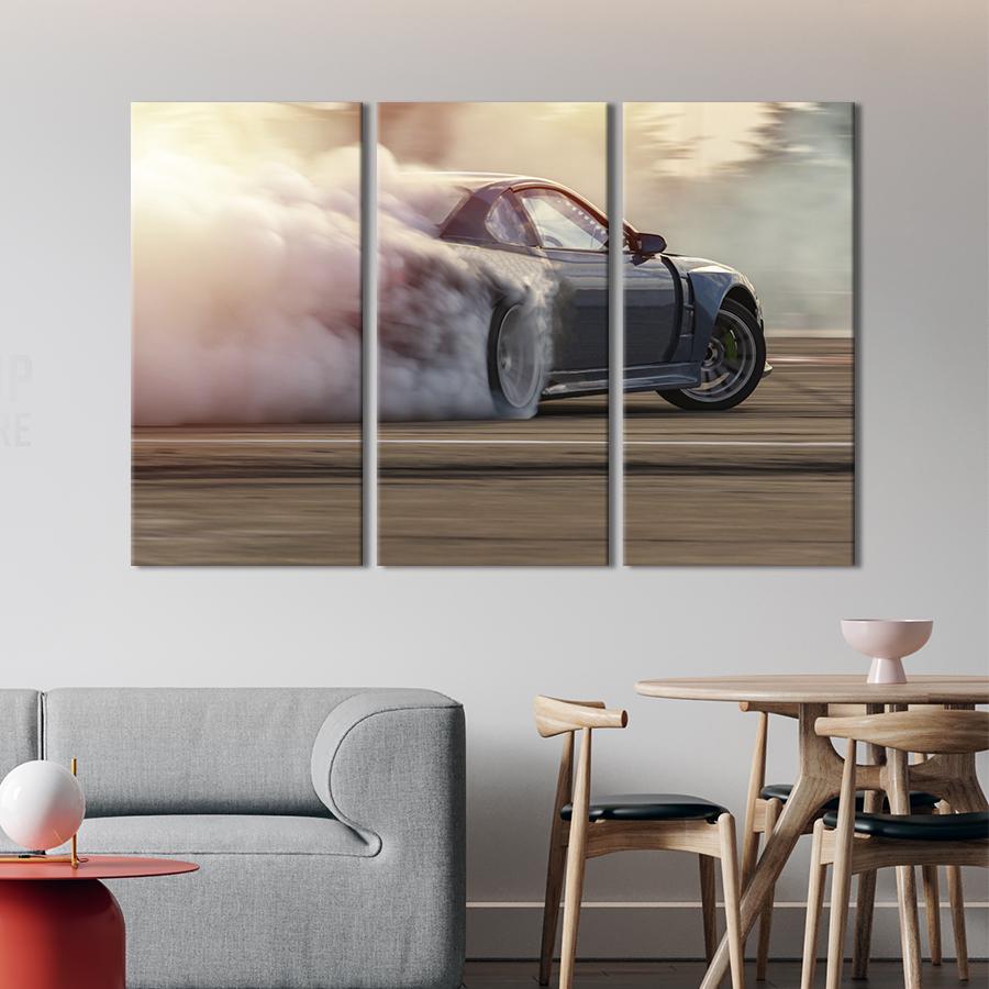 Картина на холсте триптих Дрифтующий серый автомобиль 128x81 см (1310-31)