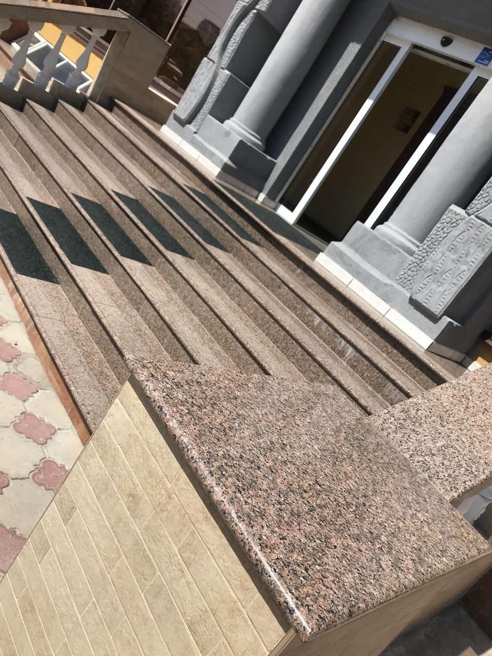 Сходи цілісні з граніту 1000х330х30 мм (25887459) - фото 3 Сходи цілісні з граніту 1000х330х30 мм (25887459) - фото 3