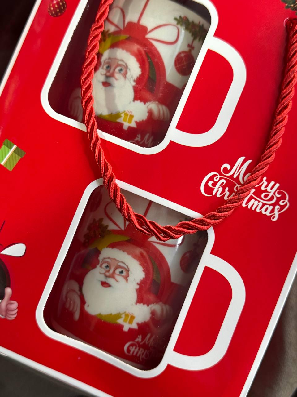 Набір чашок новорічних HOME SD4R керамічні з ложками в подарунковій коробці 2 шт. 200 мл (SD4R) - фото 2 Набір чашок новорічних HOME SD4R керамічні з ложками в подарунковій коробці 2 шт. 200 мл (SD4R) - фото 2