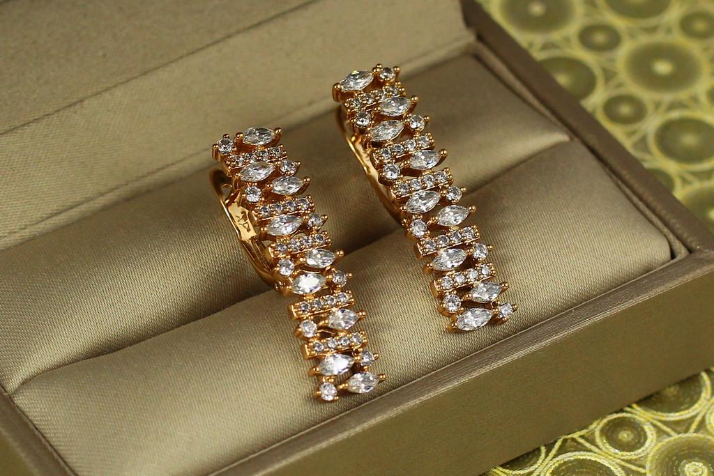 Сережки Xuping Jewelry Віконтеса з білими каменями 3 см Золотистий (2090169113)