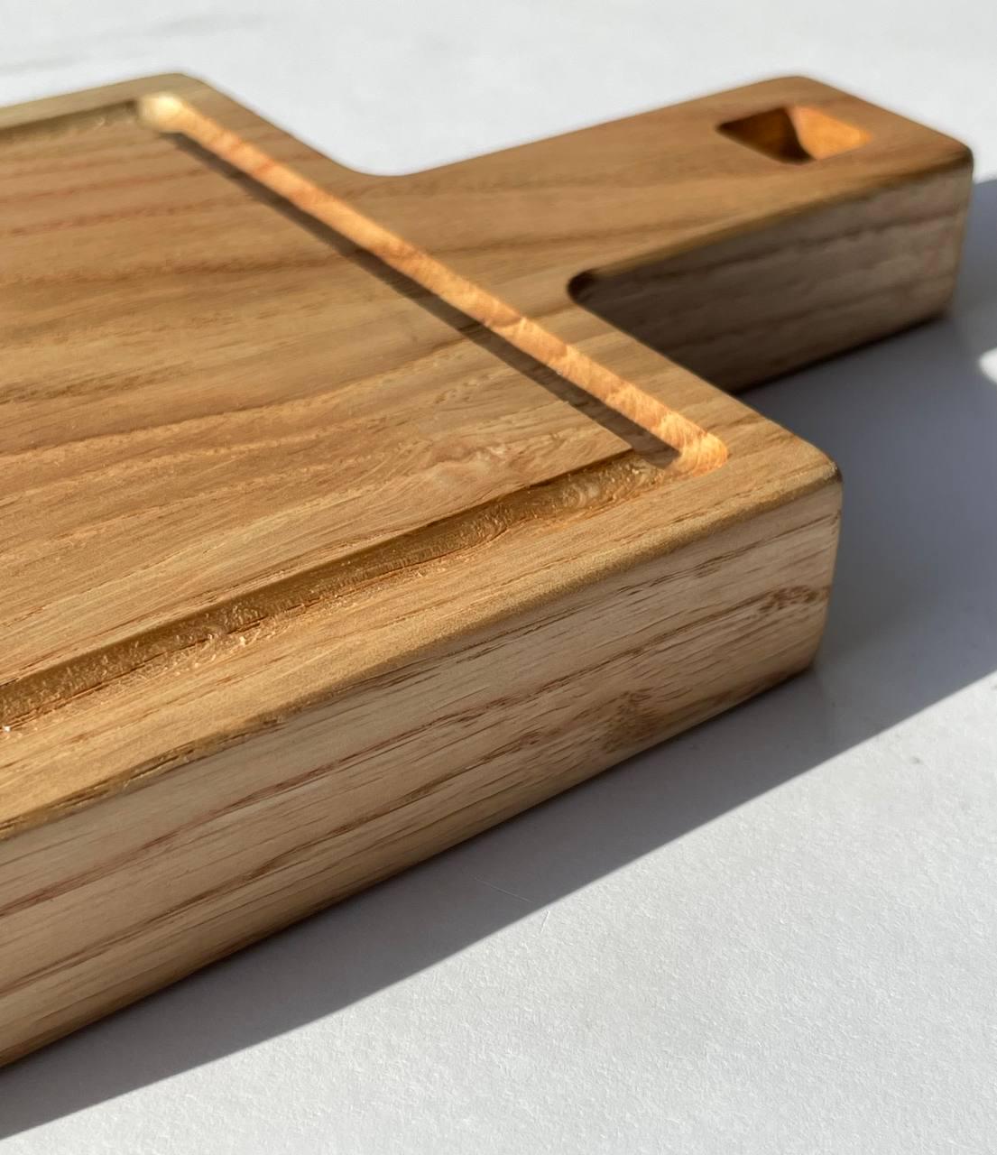 Доска деревяная с ручкой для подачи блюд 13х20 см (9229907) - фото 3 Доска деревяная с ручкой для подачи блюд 13х20 см (9229907) - фото 3