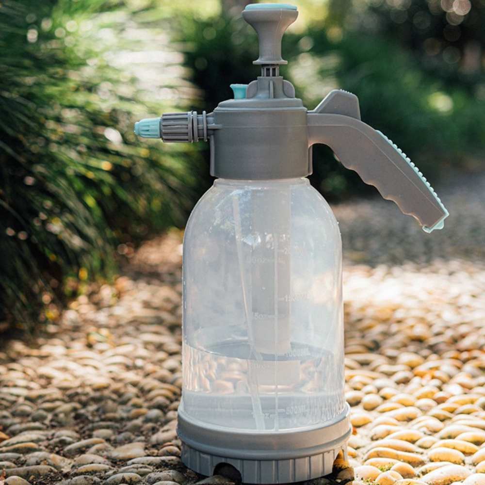 Обприскувач ручний для саду та городу пластиковий з подовжувачем 2 л Прозорий