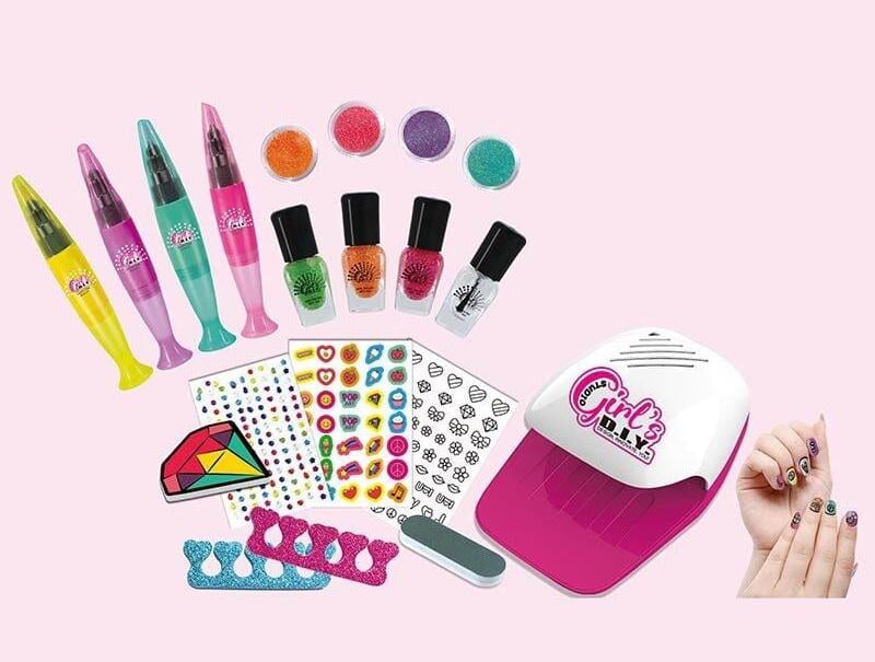 Маникюрный набор детский 666-8 4 цвета лака 4 цвета блесток 4 маркера разделители для пальцев - фото 2 Маникюрный набор детский 666-8 4 цвета лака 4 цвета блесток 4 маркера разделители для пальцев - фото 2