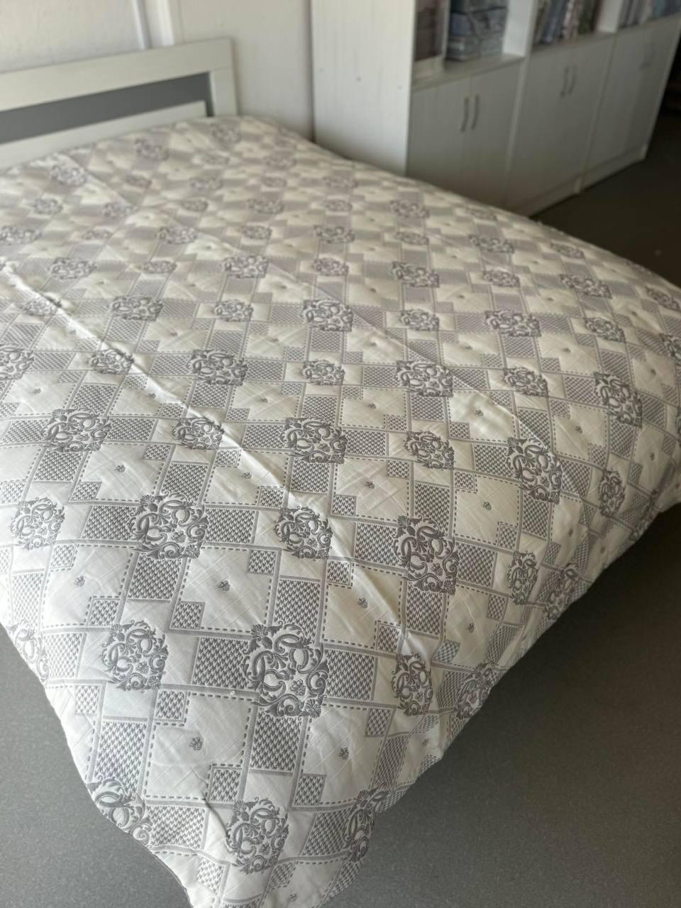 Покрывало для дома гипоаллергенное евро 200х230 см Серый (П4К-al-lyon25-004) Покрывало для дома гипоаллергенное евро 200х230 см Серый (П4К-al-lyon25-004)