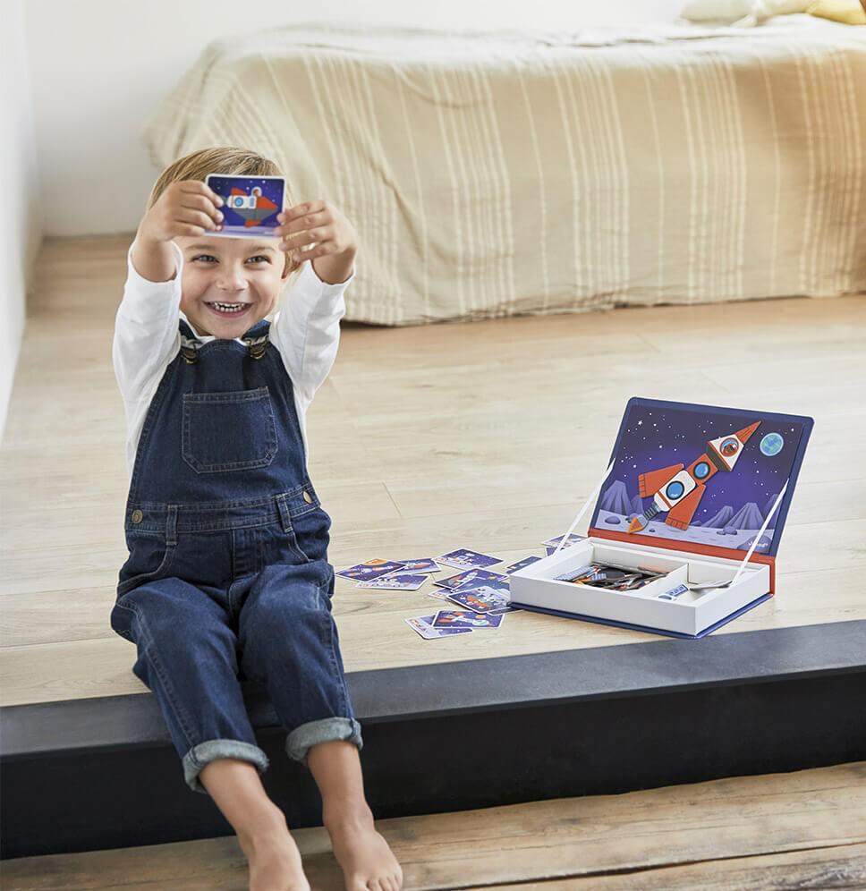 Книга учебная магнитная Janod Космос 70 элементов (J02589) - фото 8 Книга учебная магнитная Janod Космос 70 элементов (J02589) - фото 8