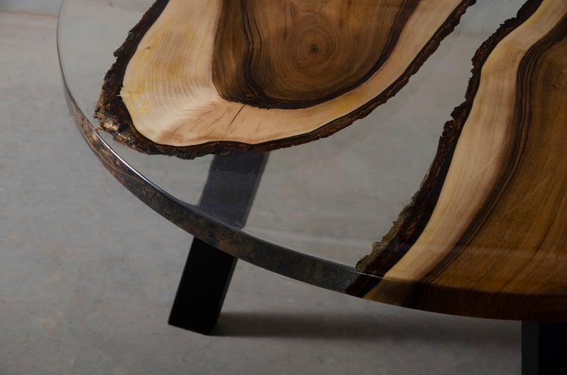 Стол журнальный река Токио дизайнерский круглый из прозрачной эпоксидная смолы и массива ореха 700х480 мм - фото 9 Стол журнальный река Токио дизайнерский круглый из прозрачной эпоксидная смолы и массива ореха 700х480 мм - фото 9