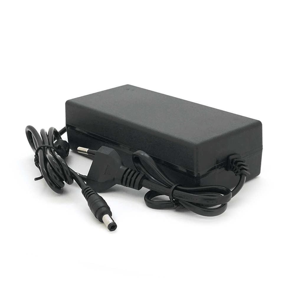 Адаптер живлення імпульсний YM-0550 для комутаторів та медіаплеєрів 5 В 5 А 25 Вт з кабелем 0,9 м (10014)