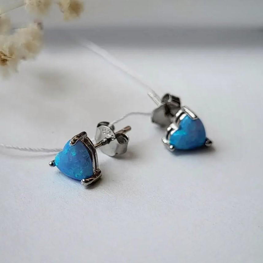 Сережки Серце з блакитним опалом із срібла 925 проба 1 г (ск2опг/1164а)
