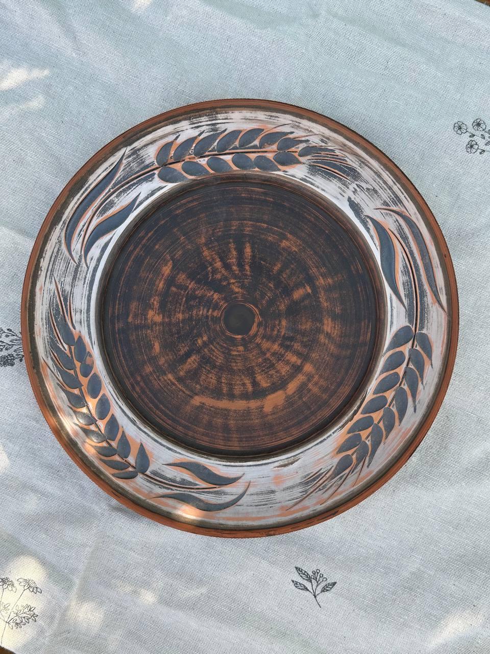 Тарілка Колосок із червоної глини ангоб 21 см