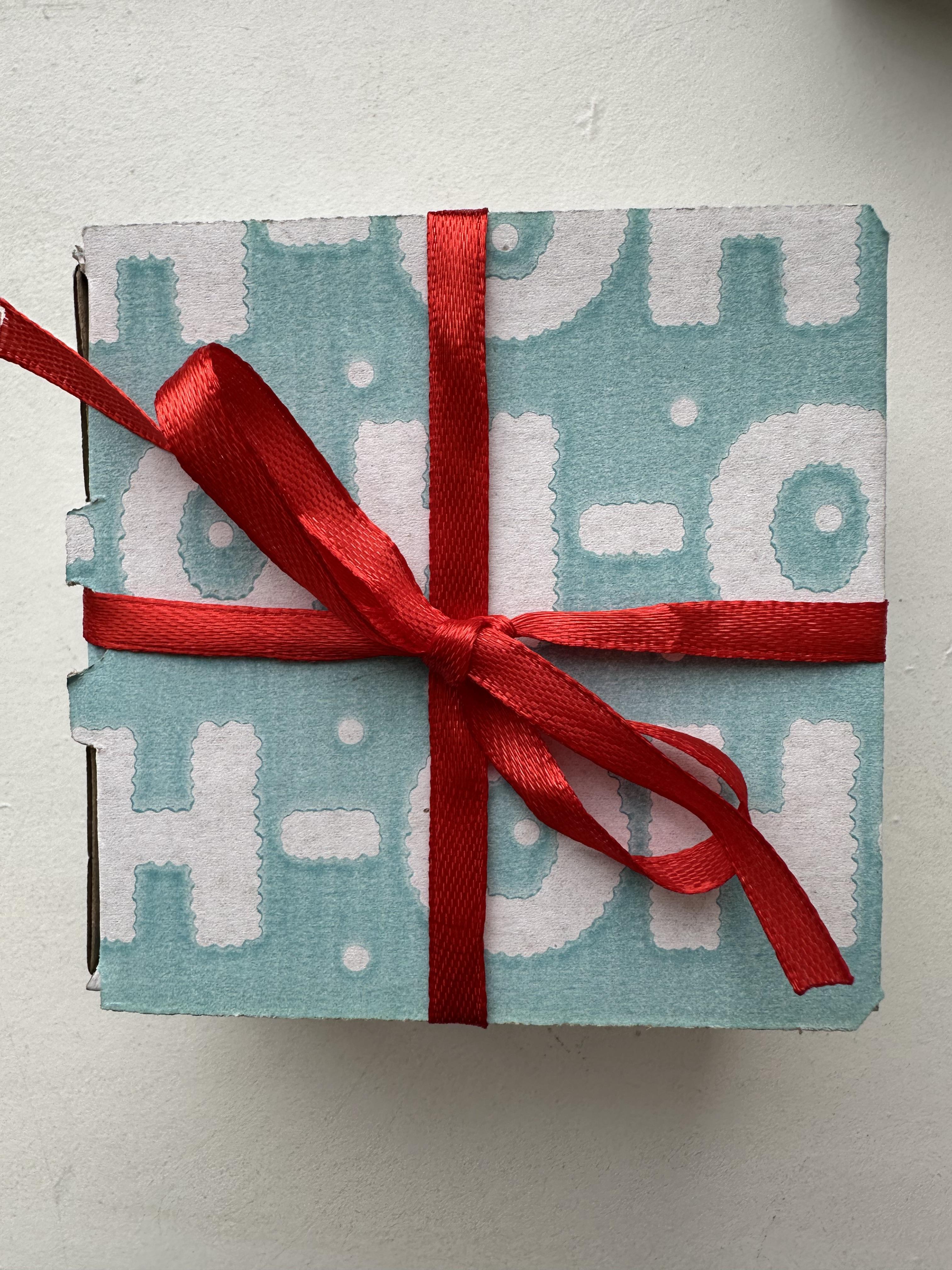 Подарунковий бокс з новорічними шкарпетками (13479315) - фото 3 Подарунковий бокс з новорічними шкарпетками (13479315) - фото 3