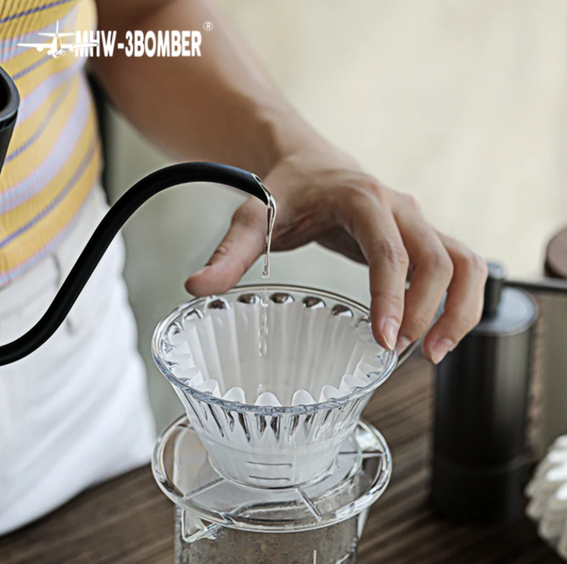 Фільтри паперові V60 для пуровера MHW-3BOMBER Cake Shaped Wave 155 на 1-2 персони 50 шт. (FP5457) - фото 4 Фільтри паперові V60 для пуровера MHW-3BOMBER Cake Shaped Wave 155 на 1-2 персони 50 шт. (FP5457) - фото 4