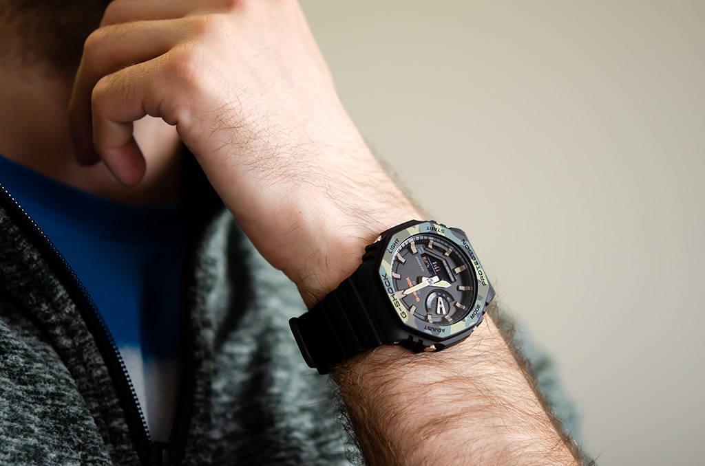 Часы Casio G-SHOCK GA-2100SU-1AER Carbon Core Guard (3991) - фото 2 Часы Casio G-SHOCK GA-2100SU-1AER Carbon Core Guard (3991) - фото 2