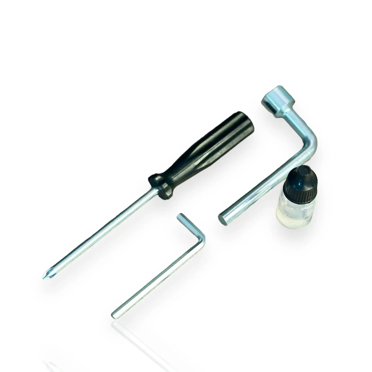 Набір електроінструментів акумуляторний міні ланцюгова пила 6" та секатор з 2-ма акумуляторами 24V в кейсі (NNKM26) - фото 3