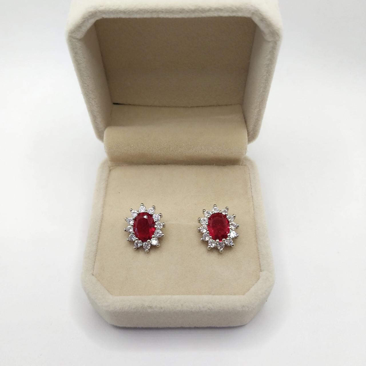 Серьги пусеты Рубиновый овал с цирконами в серебристой оправе в бархатной коробочке (85547082)