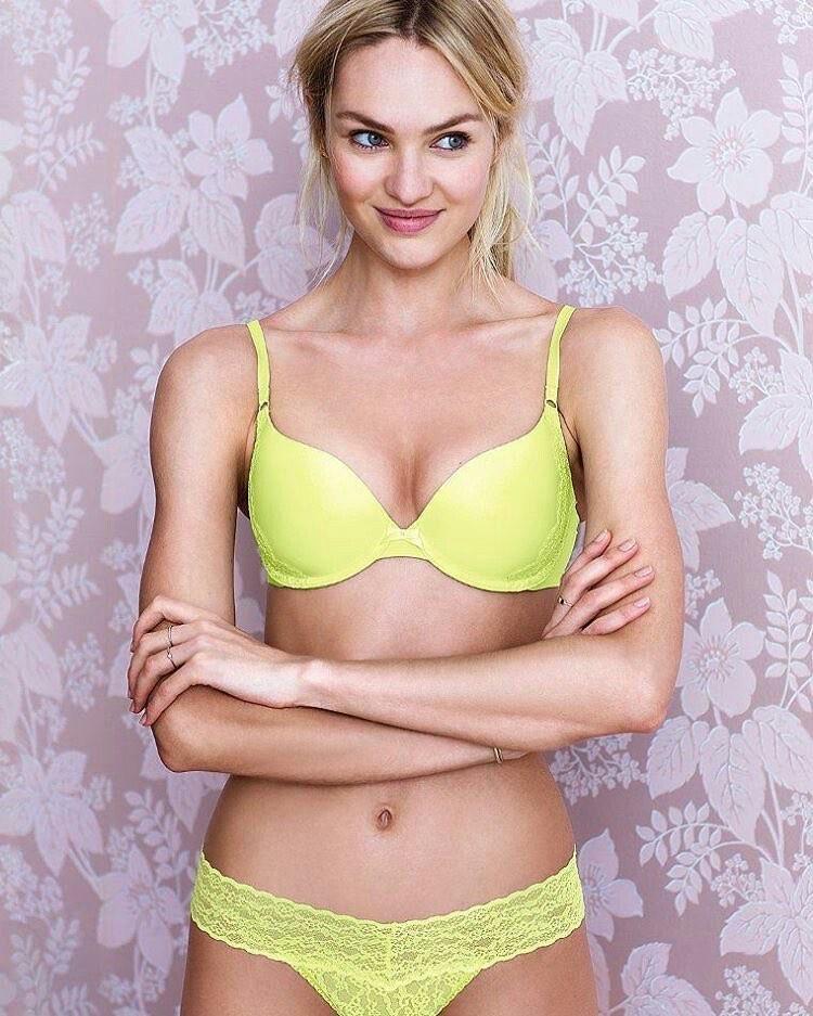 Комплект нижнего белья Victoria's Secret 301-418 формованная чашка и стринги 75С/S Лимонный (25-55) Комплект нижнего белья Victoria's Secret 301-418 формованная чашка и стринги 75С/S Лимонный (25-55)