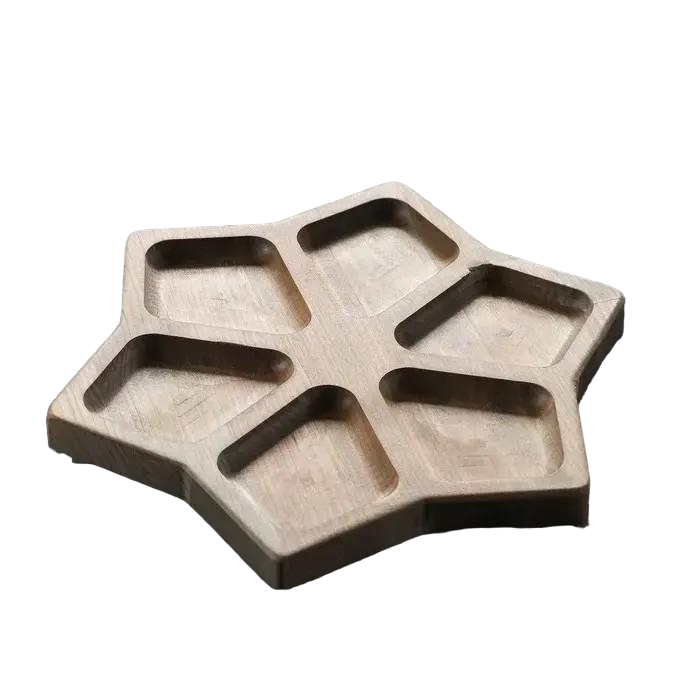 Менажница деревянная Звезда 6 секций с пропиткой ясеневая 30х30 см (ман-13)