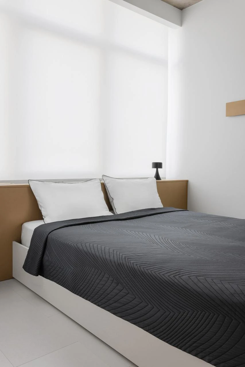 Покрывало на кровать HYGG Vey King Size с наволочками 2 шт. 240х260 см Черный (323898)