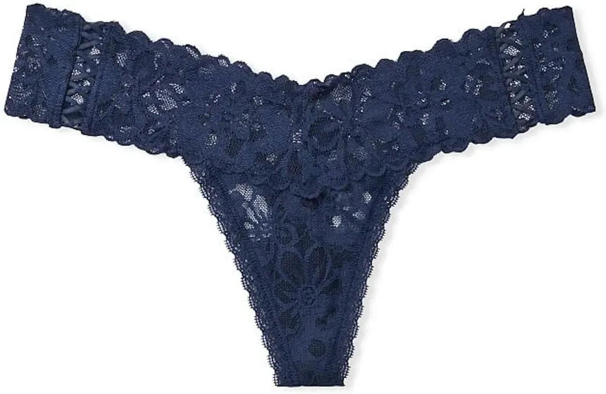 Трусики кружевные Victoria's Secret Logo Cotton Thong Panty Dark Blue S Темно-синий (26230338) Трусики кружевные Victoria's Secret Logo Cotton Thong Panty Dark Blue S Темно-синий (26230338)