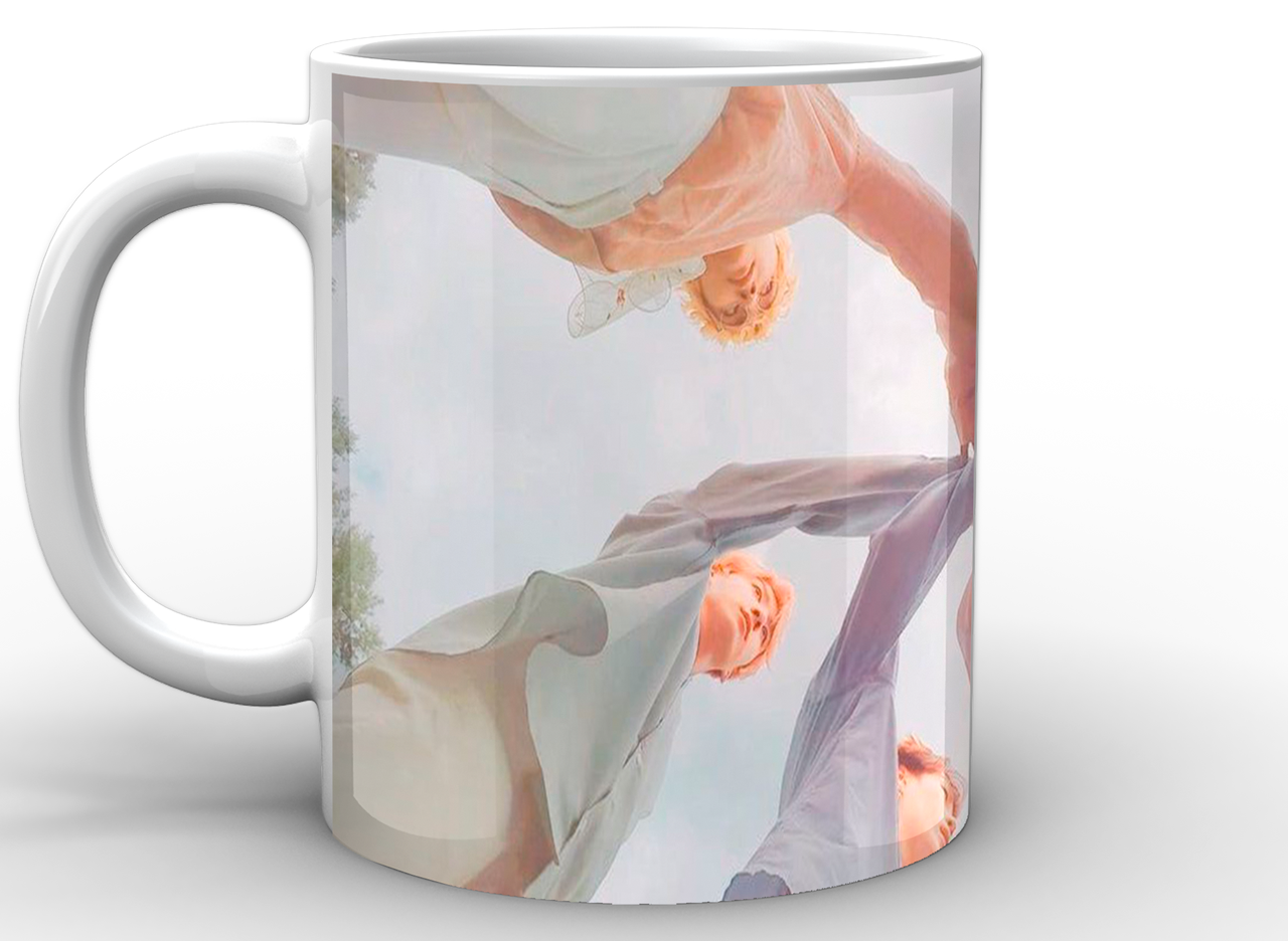 Чашка GeekLand Bangtan Boys BTS держаться за руку 330 мл (BTS 02.40)