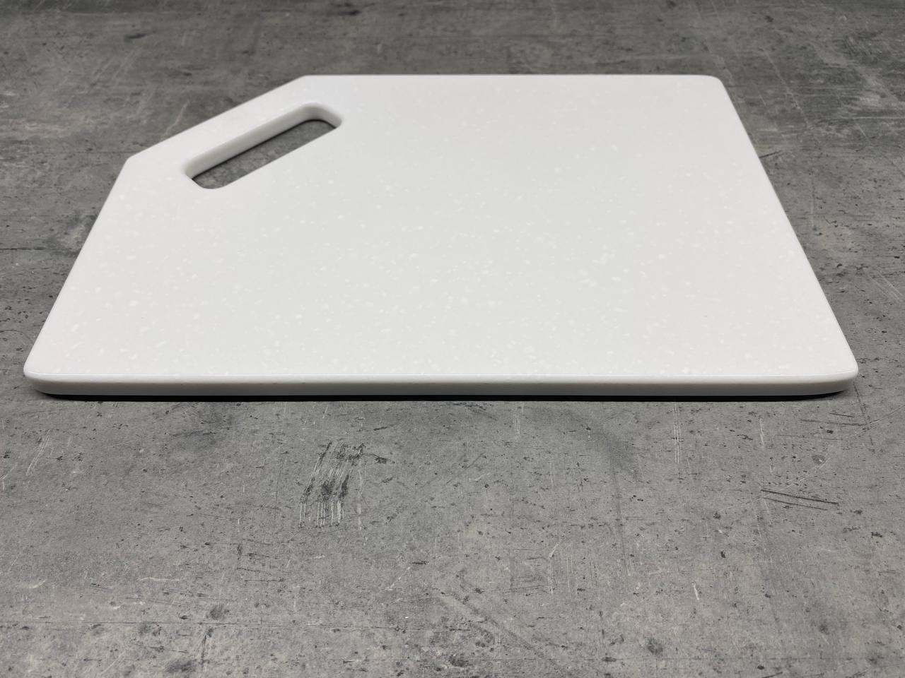 Дошка кухонна After Snow зі штучного акрилового каменю 320x220 мм (23855917) - фото 3 Дошка кухонна After Snow зі штучного акрилового каменю 320x220 мм (23855917) - фото 3