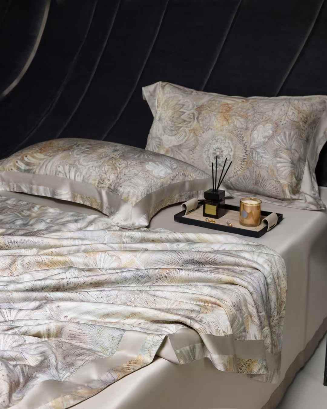 Комплект постельного белья Цветы с одеялом тенсел семейный (70121)