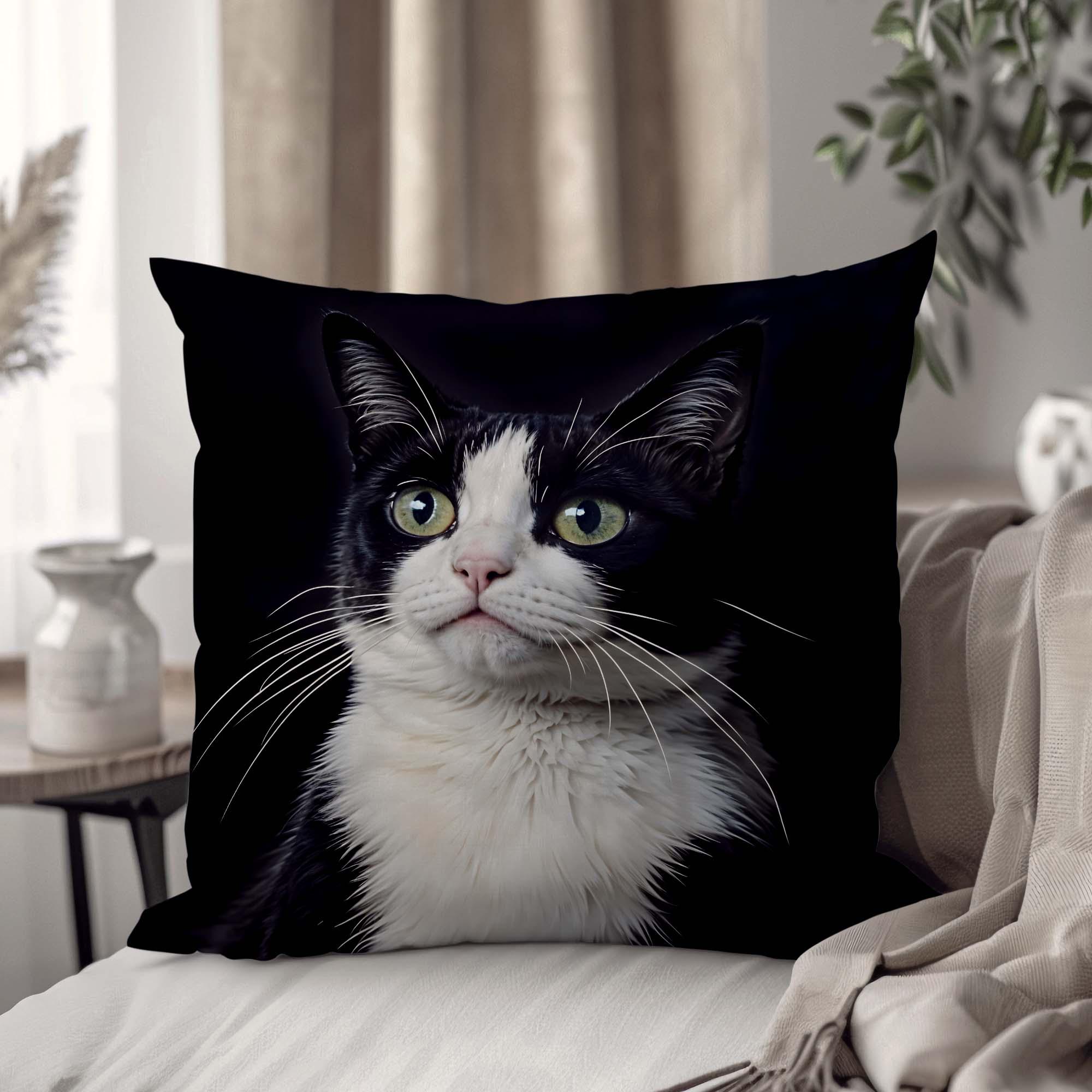 Подушка интерьерная "Кот в смокинге" 45х45 см (1308245UA)