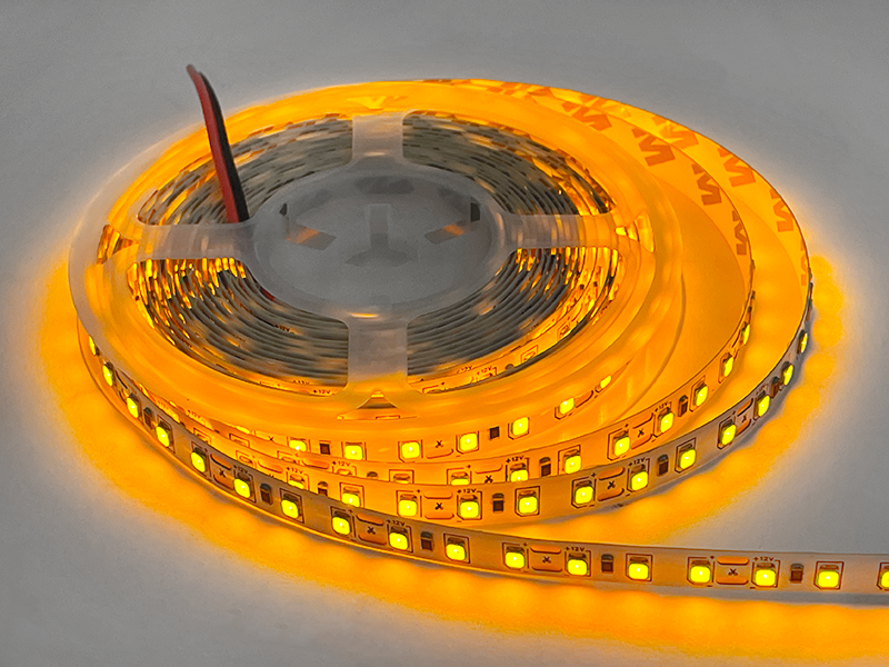 Світлодіодна стрічка MTK 3528 120 LED 8 мм 12 В IP20 Жовтий (7261)