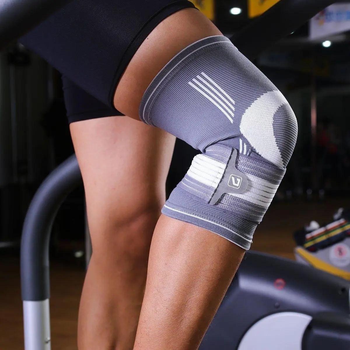 Фиксатор колена LiveUp KNEE SUPPORT S Серо-белый (LS5676-S) - фото 7 Фиксатор колена LiveUp KNEE SUPPORT S Серо-белый (LS5676-S) - фото 7