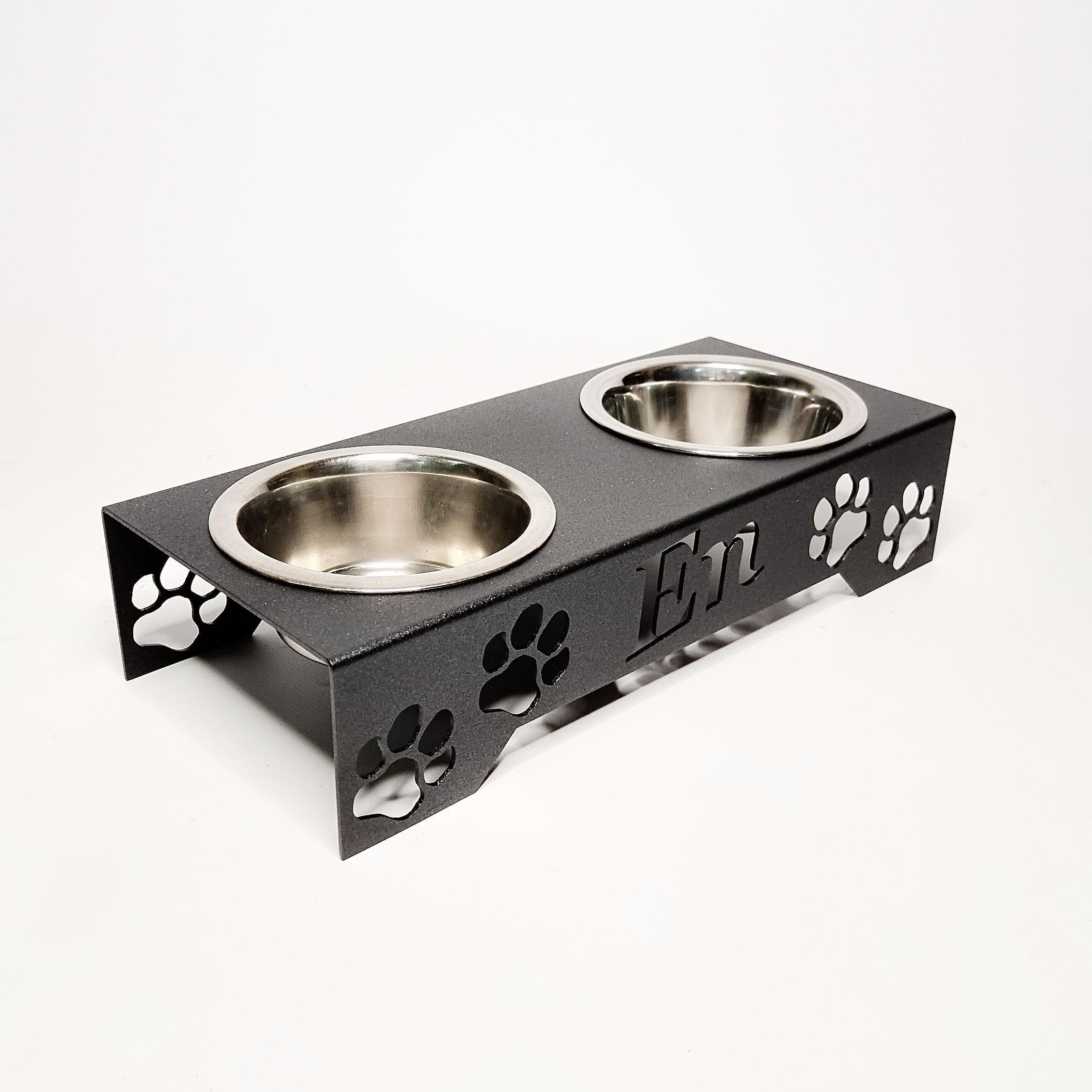 Кормушка индивидуальная Ваше имя подставка для собак мелких пород 2 миски металл 80 мм 0,2 л Черный (1024070с)