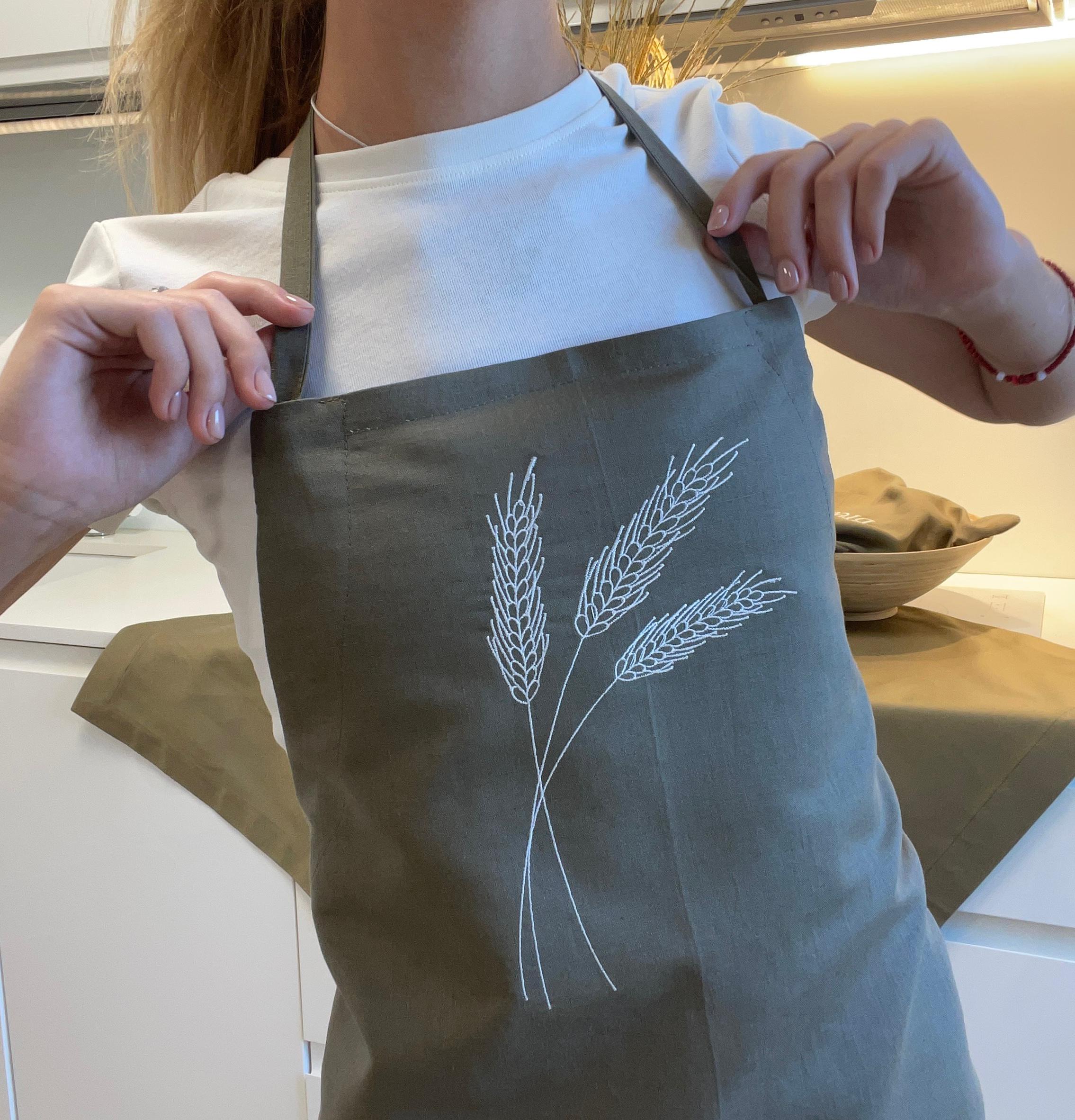 Фартук льняной с вышивкой Колоски Хаки (30084966) - фото 2 Фартук льняной с вышивкой Колоски Хаки (30084966) - фото 2