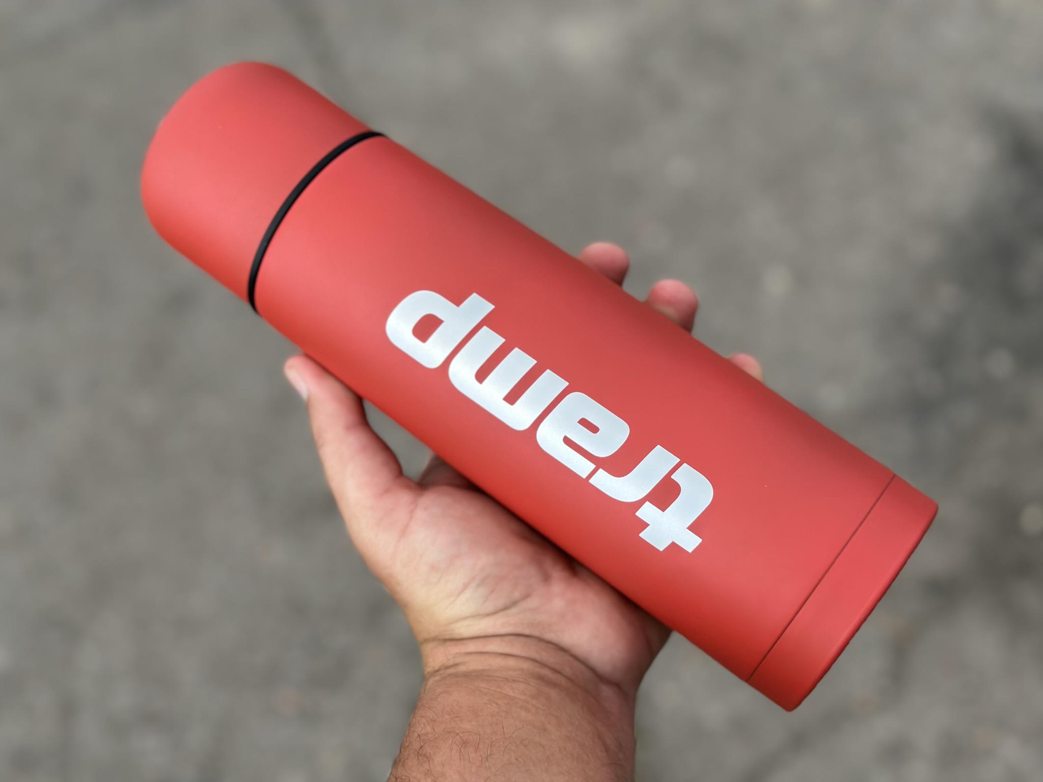 Термос для чая и напитков Tramp Basic с нержавейки держит 12 ч. 0,75 л (TRC-112-red) - фото 2 Термос для чая и напитков Tramp Basic с нержавейки держит 12 ч. 0,75 л (TRC-112-red) - фото 2