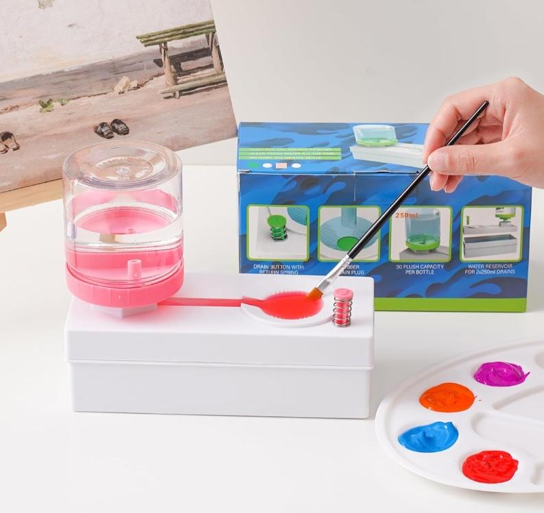 Ополаскиватель кистей с кнопкой слива Ополаскиватель кистей с кнопкой слива