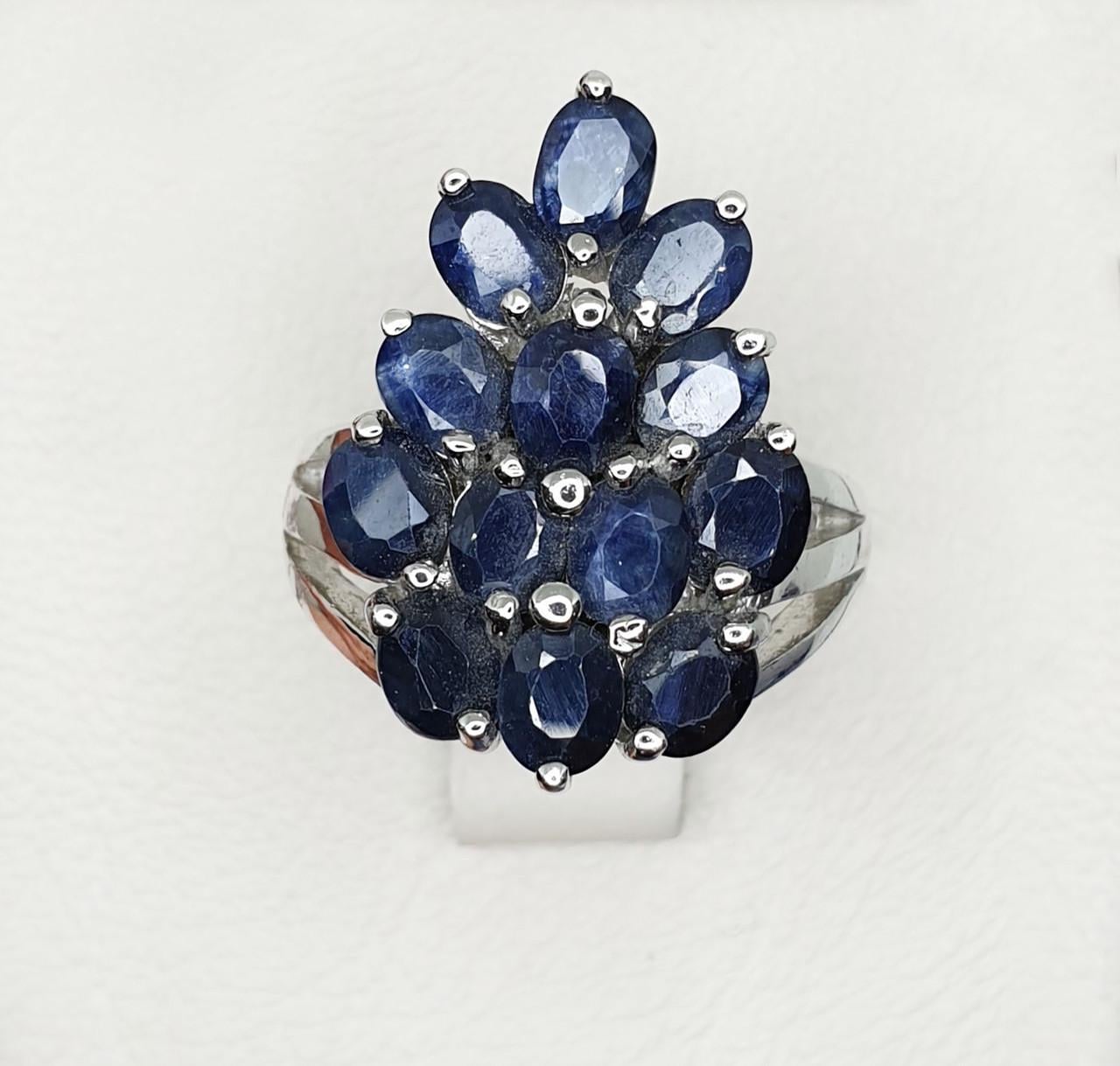 Кольцо серебряное с сапфиром р. 18 8,16 г (1403940445)