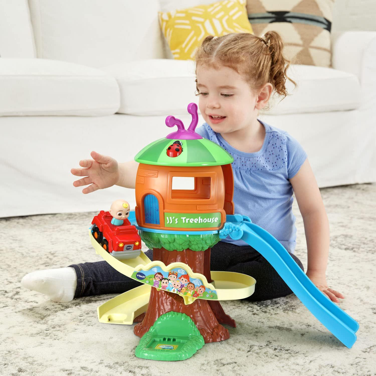 Ігровий набір VTech CoCoMelon Go! Go! Smart Wheels Treehouse Track Set будиночок на дереві англ. (29332468) - фото 8 Ігровий набір VTech CoCoMelon Go! Go! Smart Wheels Treehouse Track Set будиночок на дереві англ. (29332468) - фото 8