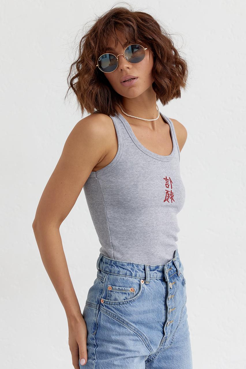 Майка женская с иероглифами S Серый (11179416)