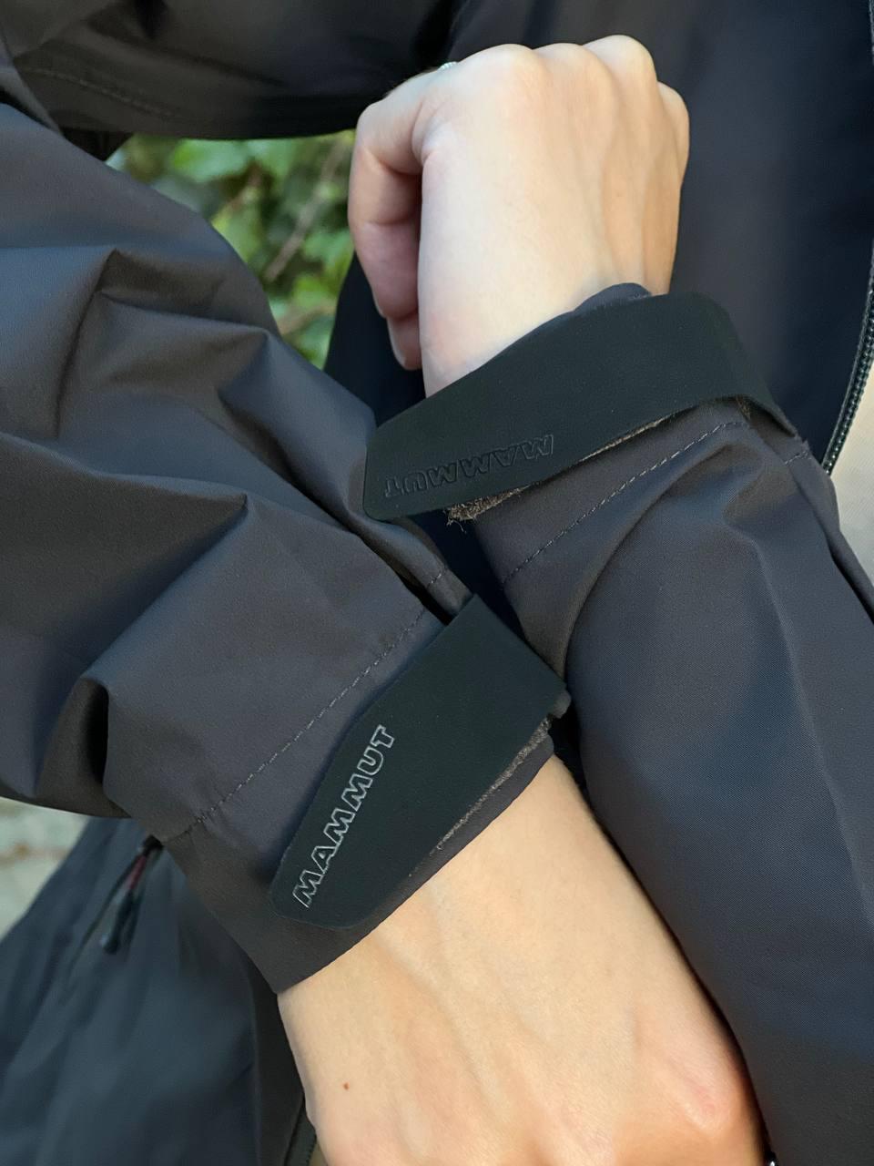 Куртка трекінгова жіноча Mammut Wenaha Gore-tex туристична на мембрані XS Чорний (11711172) - фото 8 Куртка трекінгова жіноча Mammut Wenaha Gore-tex туристична на мембрані XS Чорний (11711172) - фото 8